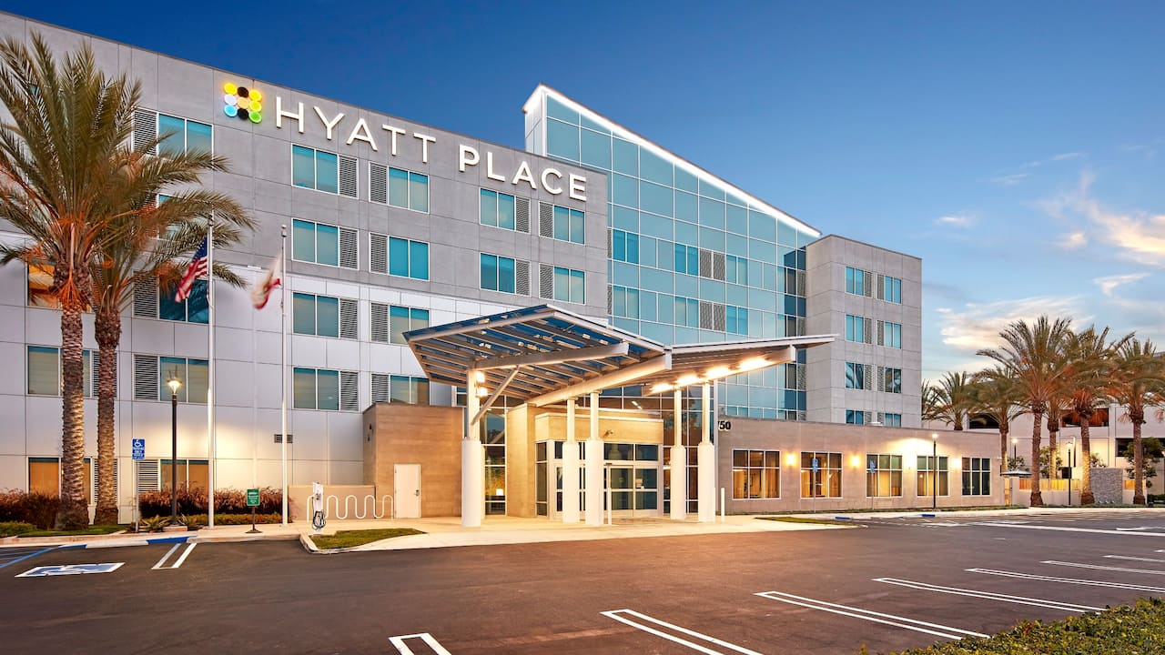 Hyatt Place LAX Parking